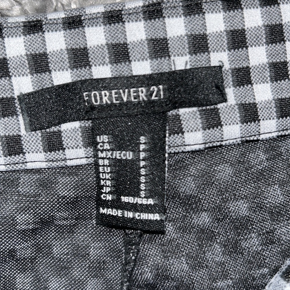 Forever 21 Crop Kick Flare Gingham Pants Small - Picture 2 of 3
